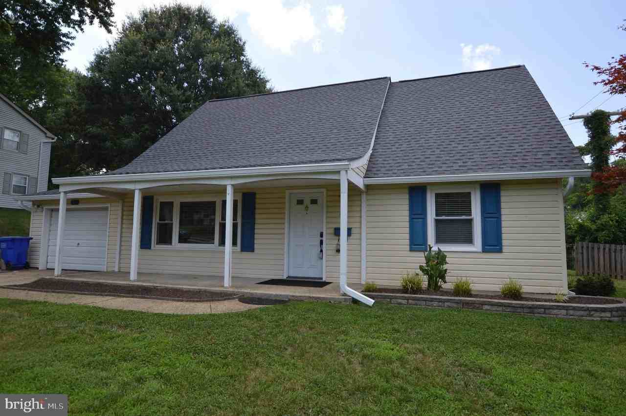 2712 Bartlett Ln - Photo 2 of 28