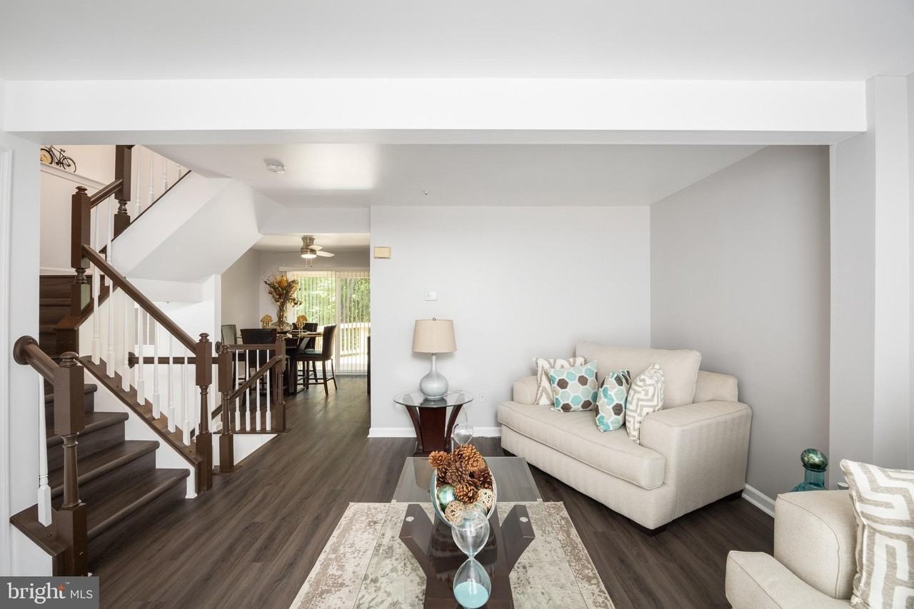 12807 Town Center Way - Photo 3 of 28