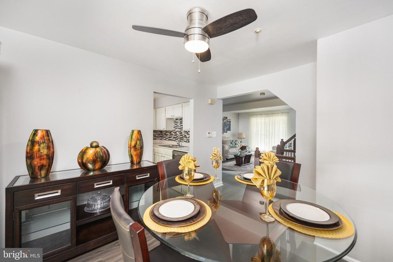 12807 Town Center Way - Photo 6 of 28