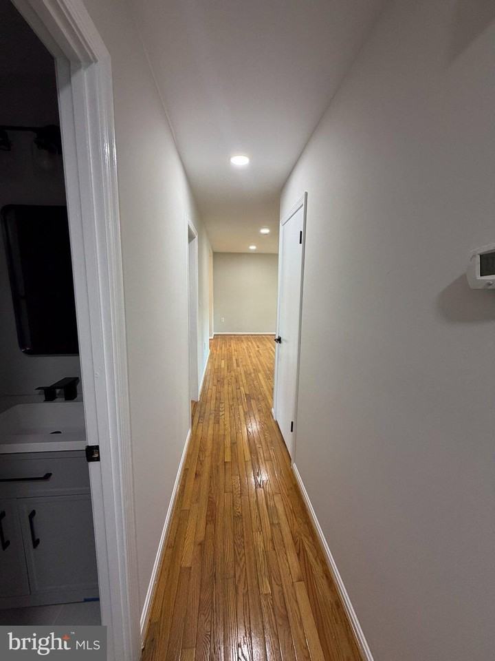 8830 W Fort Foote Ter - Photo 7 of 21