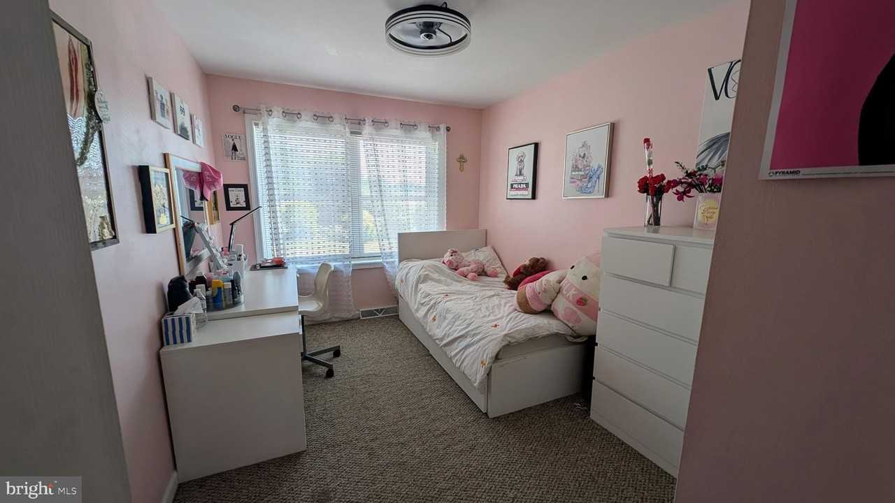 641 Fairview Ave - Photo 3 of 19
