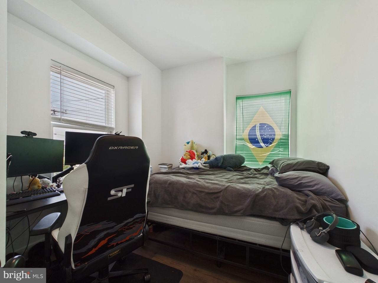 256 N 32nd St #1 - Photo 7 of 18