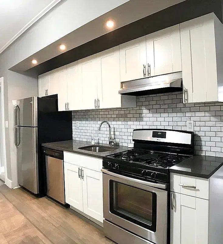 3660 Waldo Ave - Photo 3 of 5