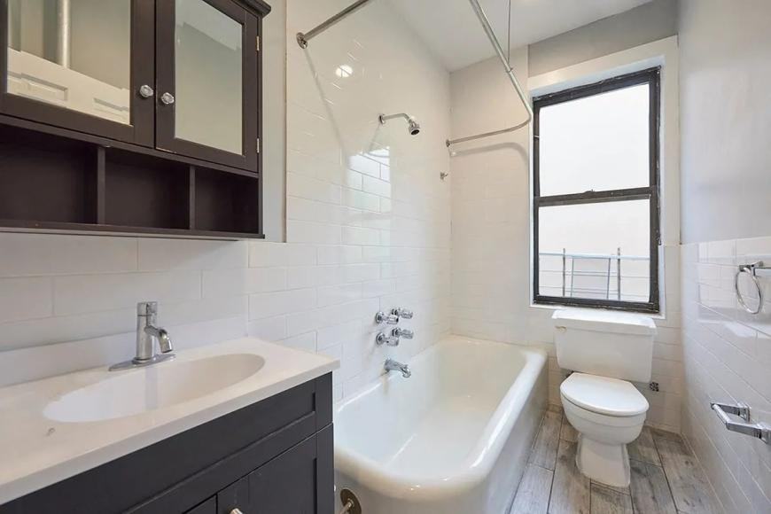3660 Waldo Ave - Photo 4 of 5