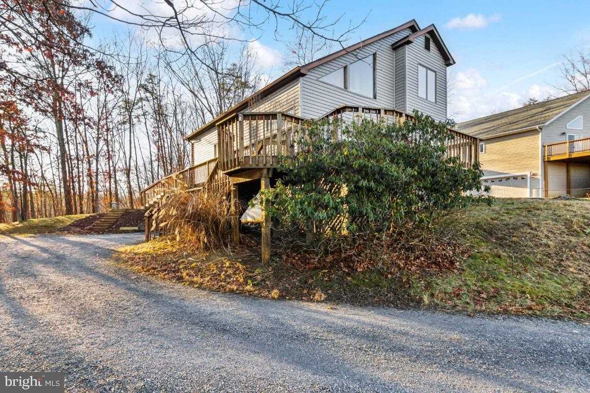 1232 Lakeview Dr - Photo 2 of 26