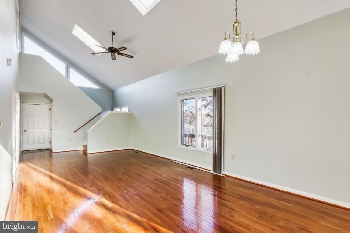 1232 Lakeview Dr - Photo 6 of 26