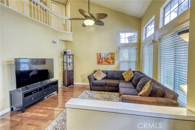 24911 Laguna Vis - Photo 2 of 8