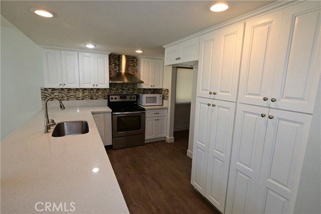 9550 Avenida Monterey - Photo 7 of 8