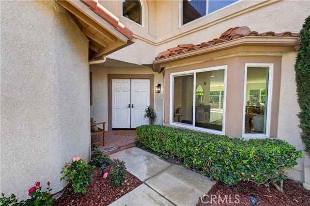 29746 Michelis St - Photo 2 of 8