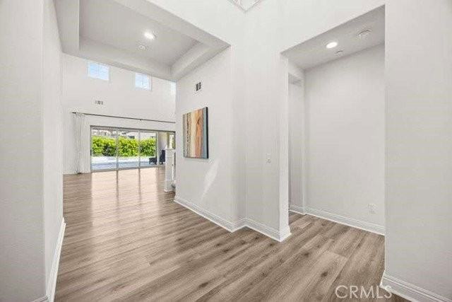 5427 Heritage Oak Dr - Photo 2 of 8