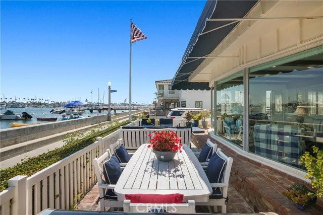 700 S Bay Front - Photo 2 of 8
