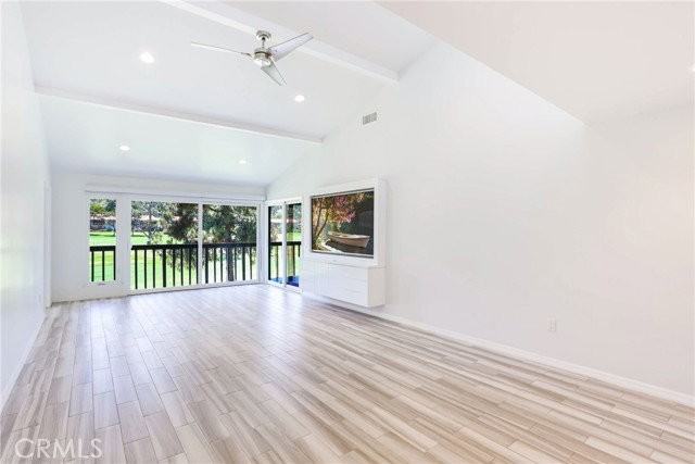 31533 E Nine Dr - Photo 3 of 8