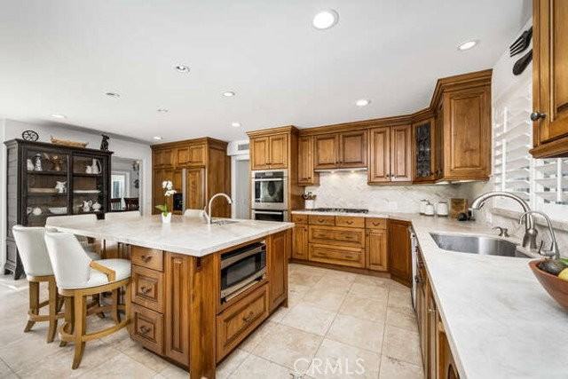 16332 Spartan Cir - Photo 3 of 7