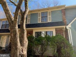 featured image of 10203 Scarborough Commons Ct