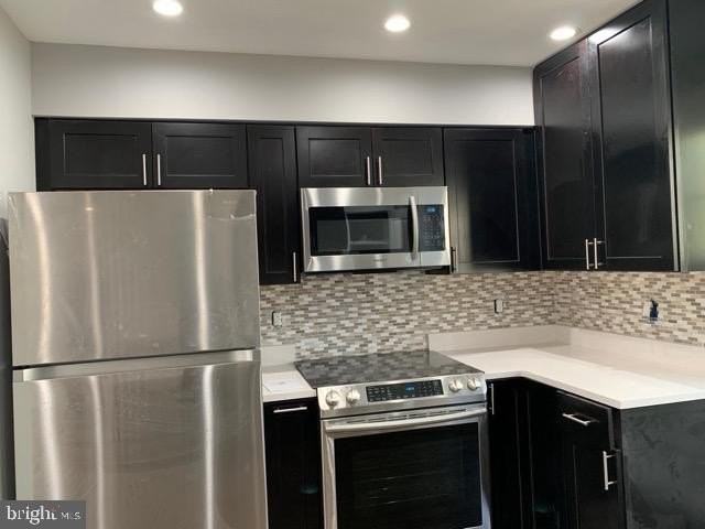 10203 Scarborough Commons Ct - Photo 3 of 21