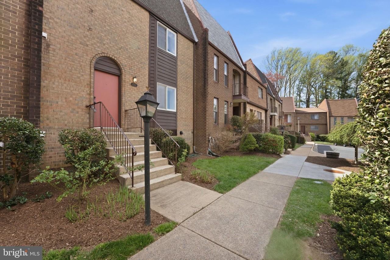 1747 Cy Ct - Photo 2 of 25