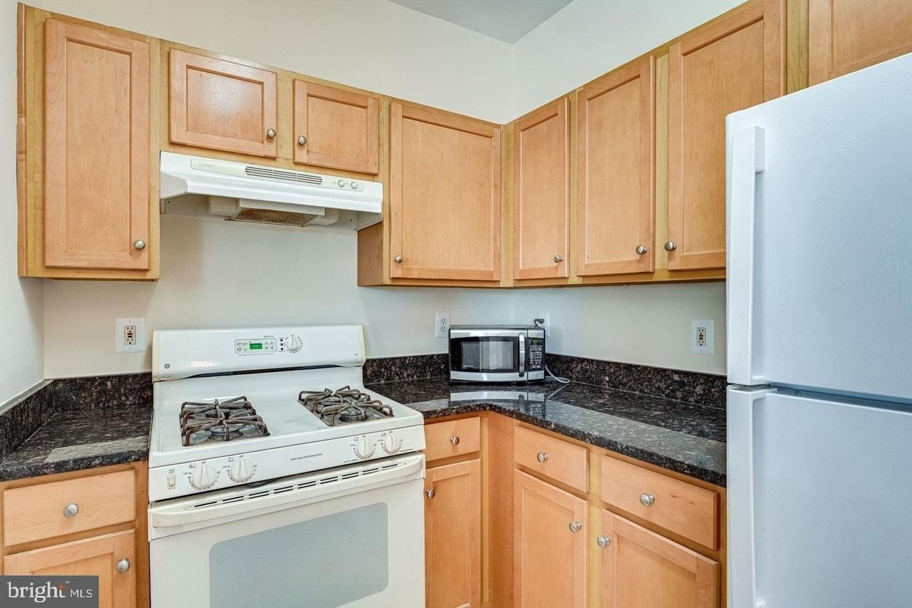 5115 Travis Edward Way #G - Photo 3 of 22
