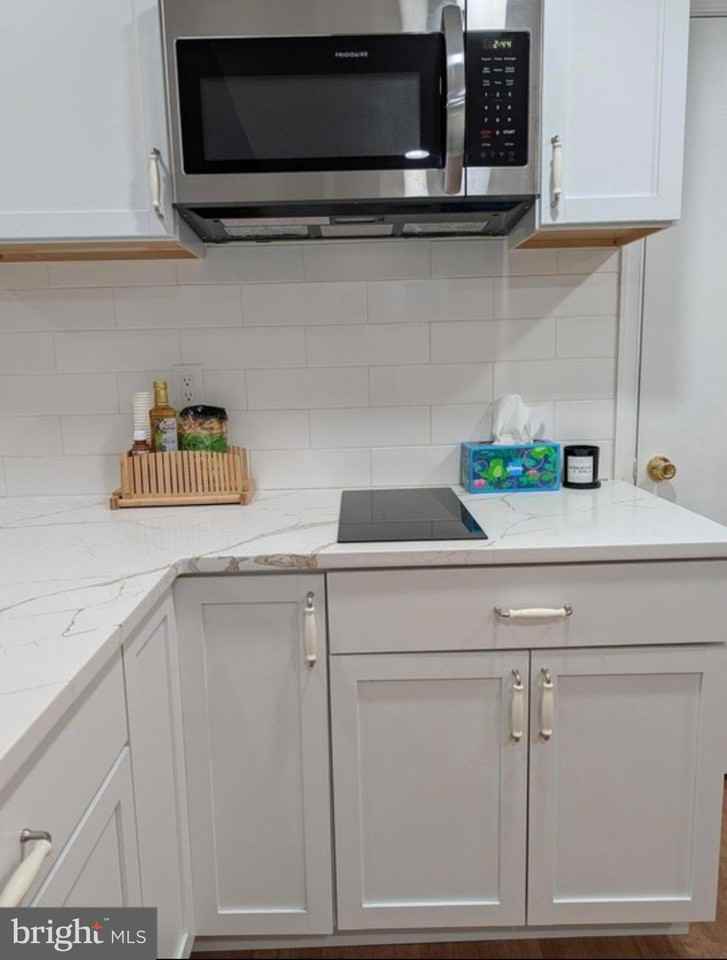 21214 Millwood Sq - Photo 4 of 12