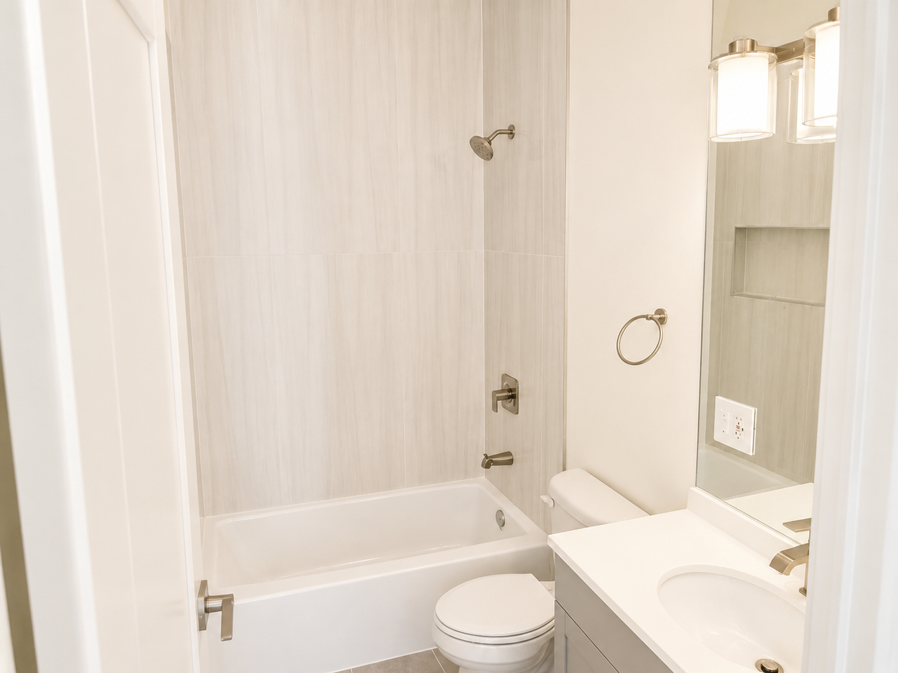 4543 S Saint Lawrence Ave #2F - Photo 5 of 10