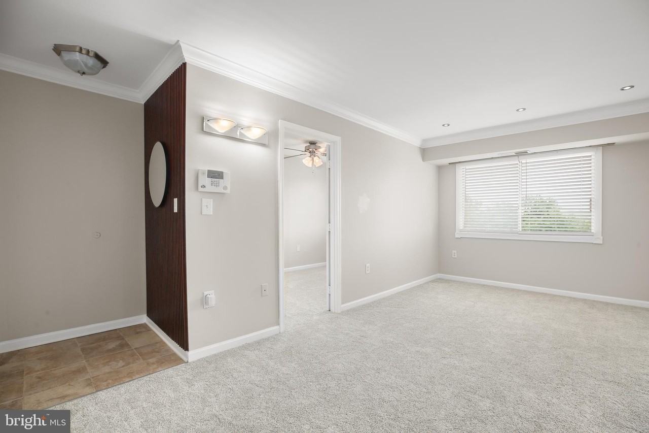 1604 Renate Dr #303 - Photo 2 of 27