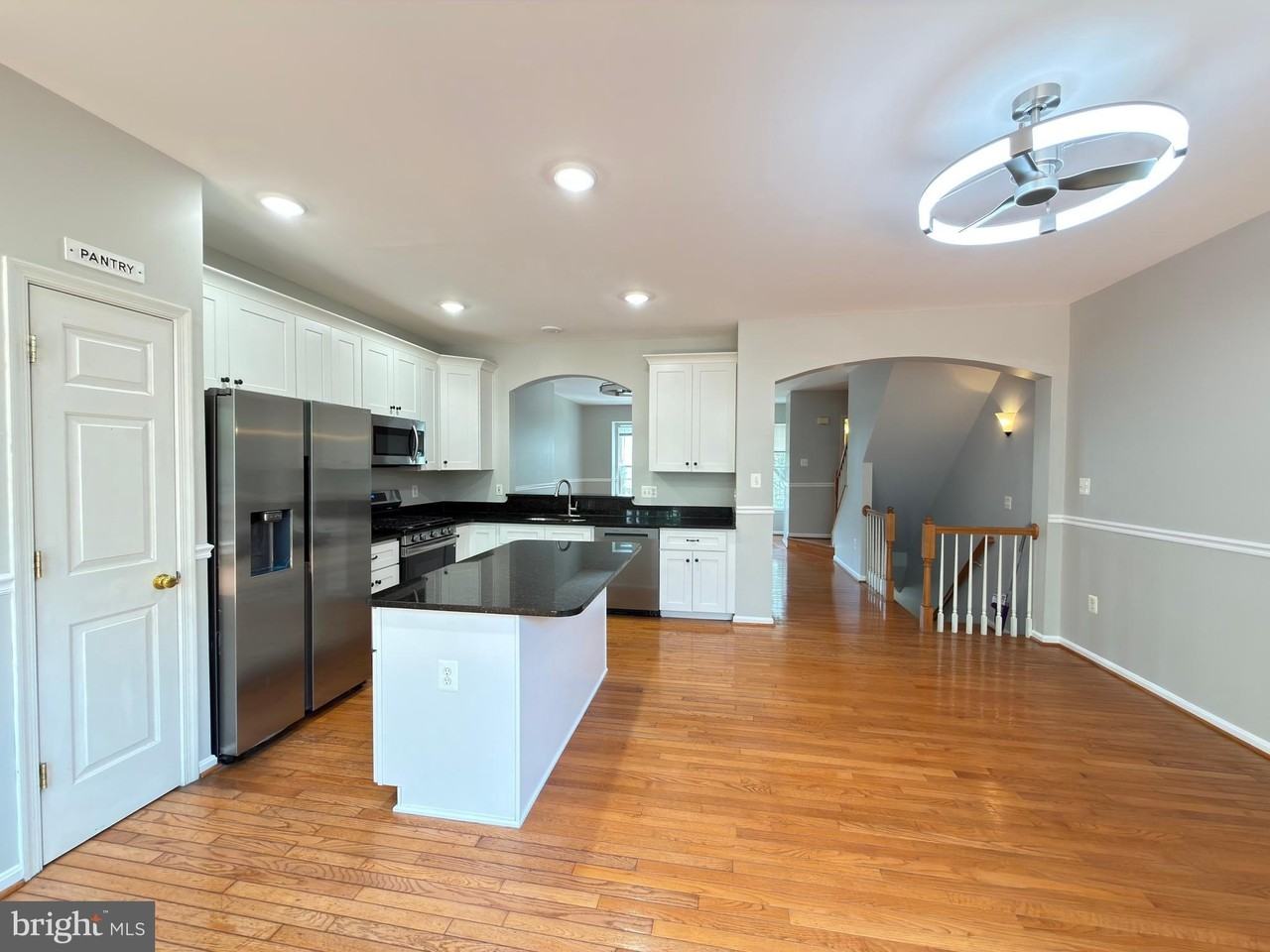 14216 Legend Glen Ct - Photo 4 of 26