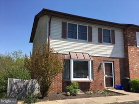 913 Hilltop Dr - Photo 1 of 1