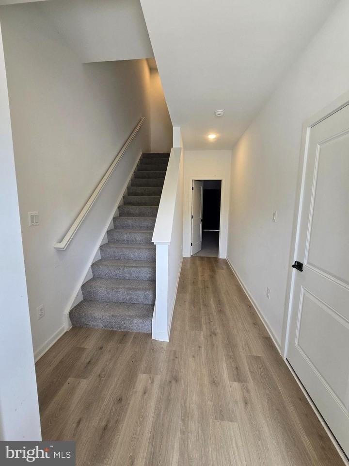 175 Truth Way - Photo 2 of 27