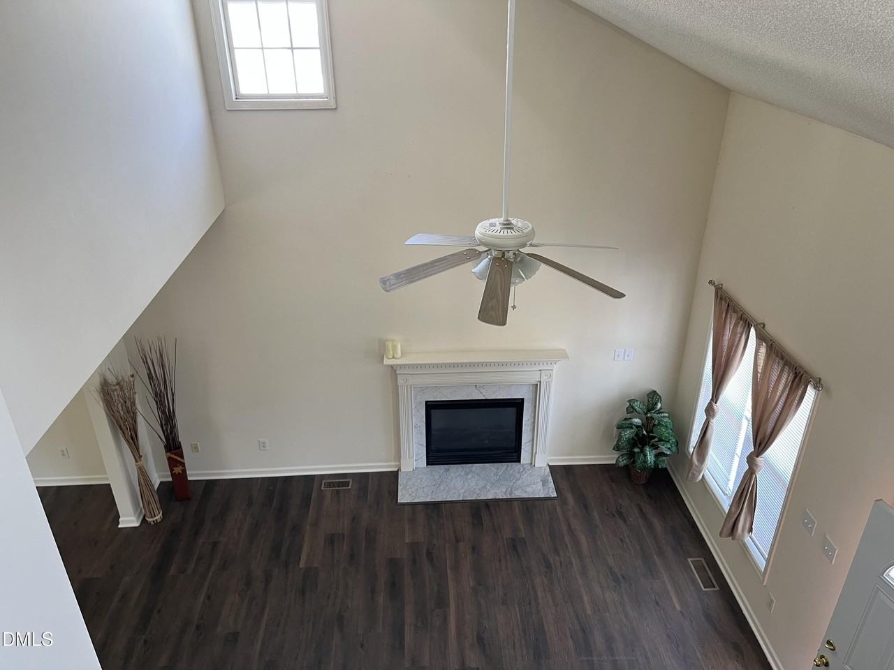 2604 Farlow Gap Ln - Photo 5 of 26