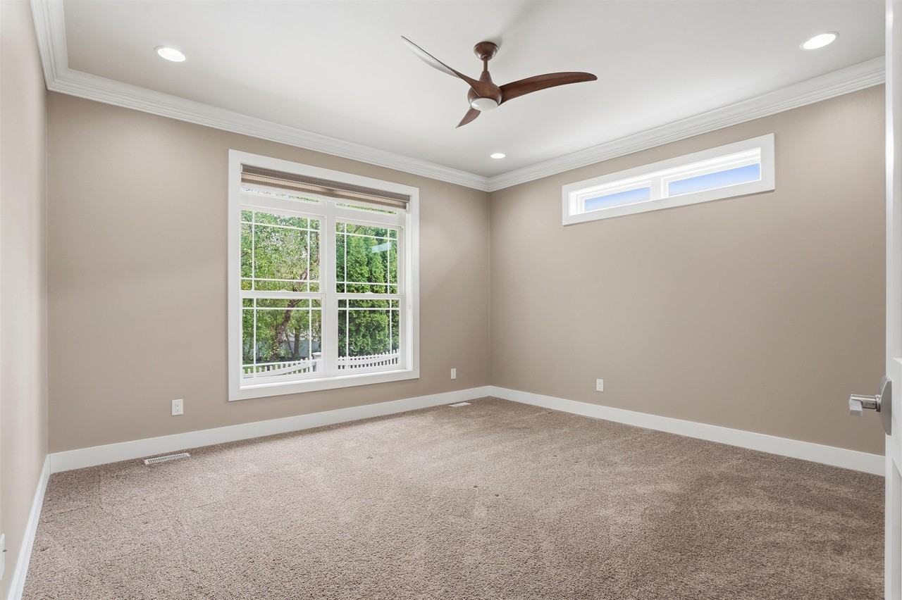 2726 Northview Ln - Photo 6 of 18