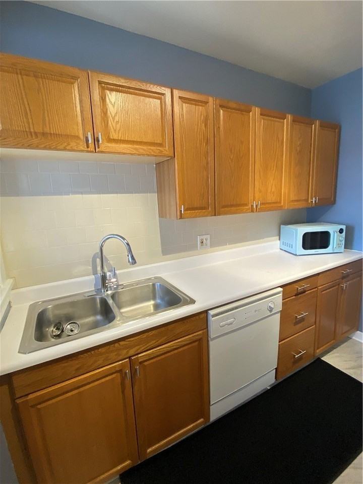 271 Center Ave #2 - Photo 4 of 11