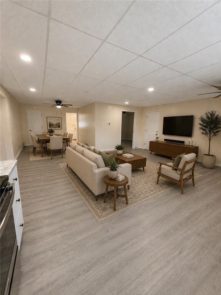 484 3rd St #4 - Photo 6 of 14