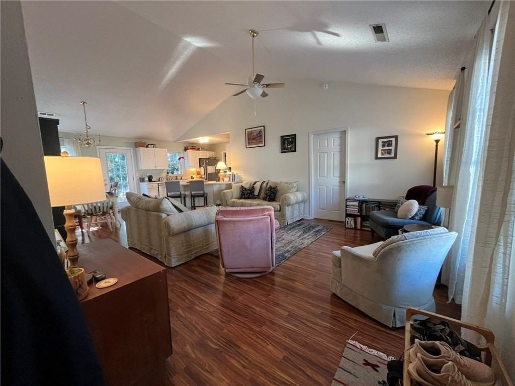 116 Arbors Ct - Photo 2 of 27