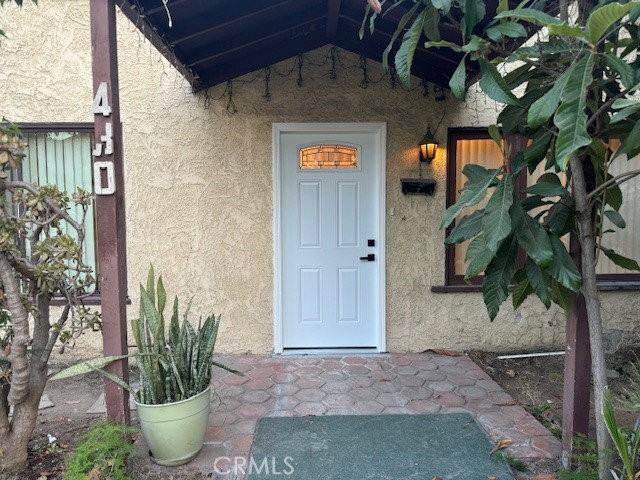 430 Ivy St - Photo 2 of 5