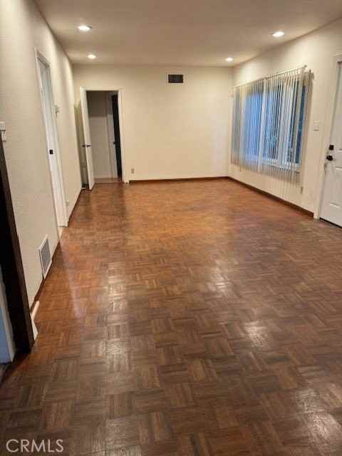 430 Ivy St - Photo 4 of 5