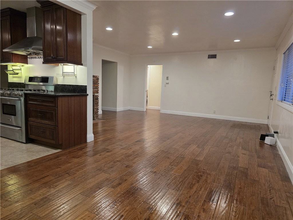 6234 Rowland Ave - Photo 2 of 8