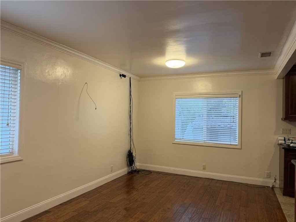 6234 Rowland Ave - Photo 3 of 8