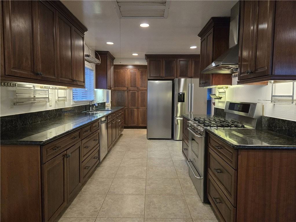 6234 Rowland Ave - Photo 5 of 8