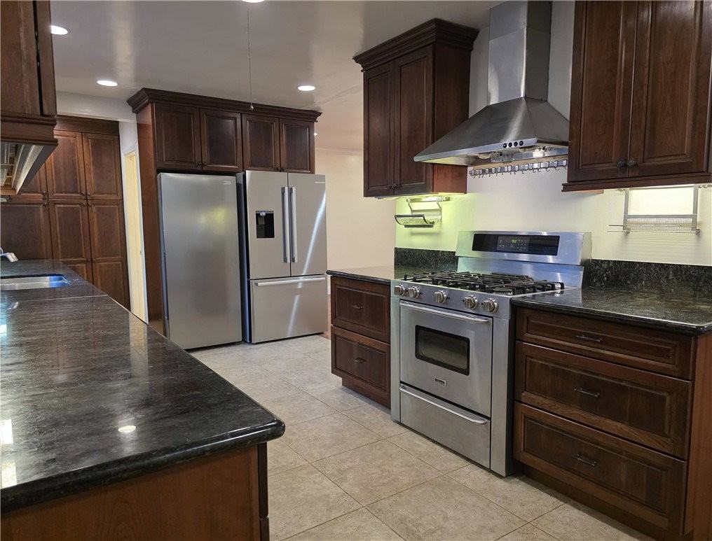 6234 Rowland Ave - Photo 6 of 8
