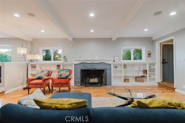13405 Tiara St - Photo 6 of 8