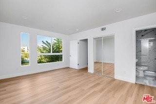 10801 Kling St - Photo 5 of 8