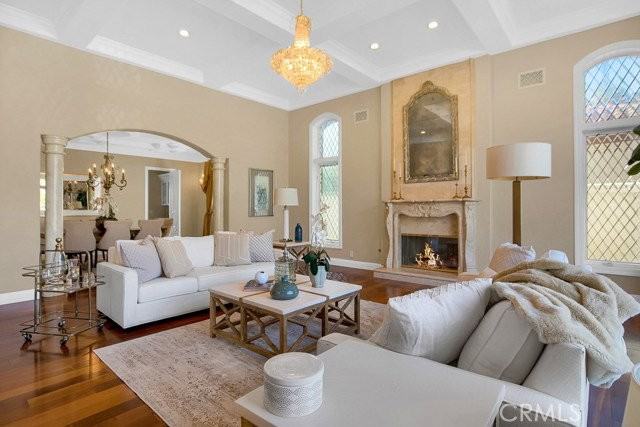25504 Colette Way - Photo 3 of 8