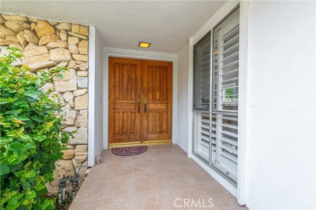 24221 Hatteras St - Photo 3 of 8
