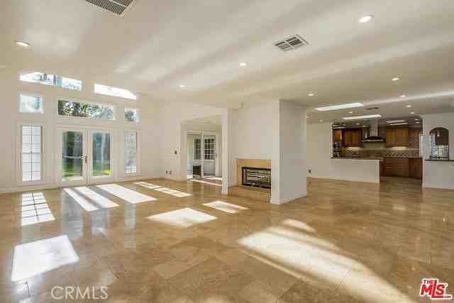 1212 San Vicente Blvd - Photo 5 of 8