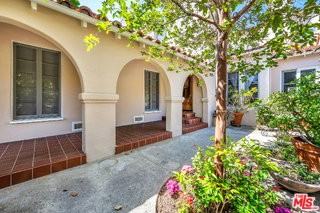 1521 Midvale Ave - Photo 4 of 8