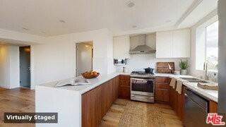 1143 Glenville Dr #501 - Photo 3 of 8