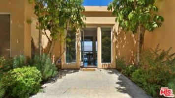 featured image of 14445 Mulholland Dr
