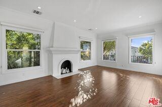 6113 Cashio St - Photo 2 of 8