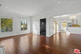 6113 Cashio St - Photo 3 of 8