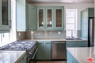 8655 Hillside Ave - Photo 7 of 8