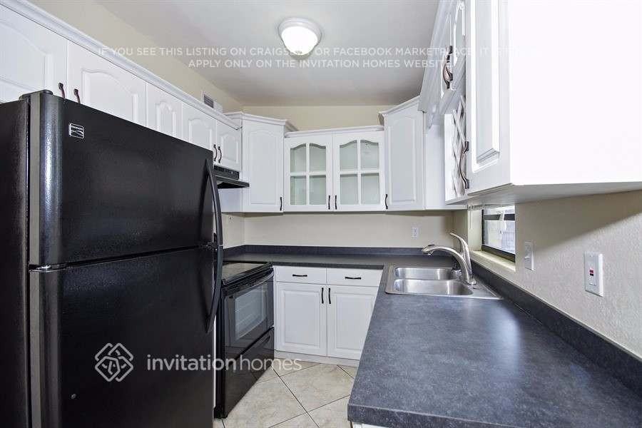7034 Pender Way - Photo 4 of 17